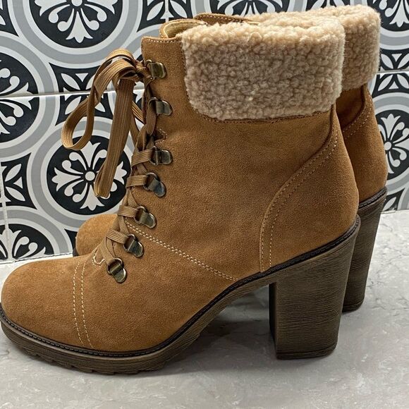 POP Lug-Sole Boots - Picture 4 of 13